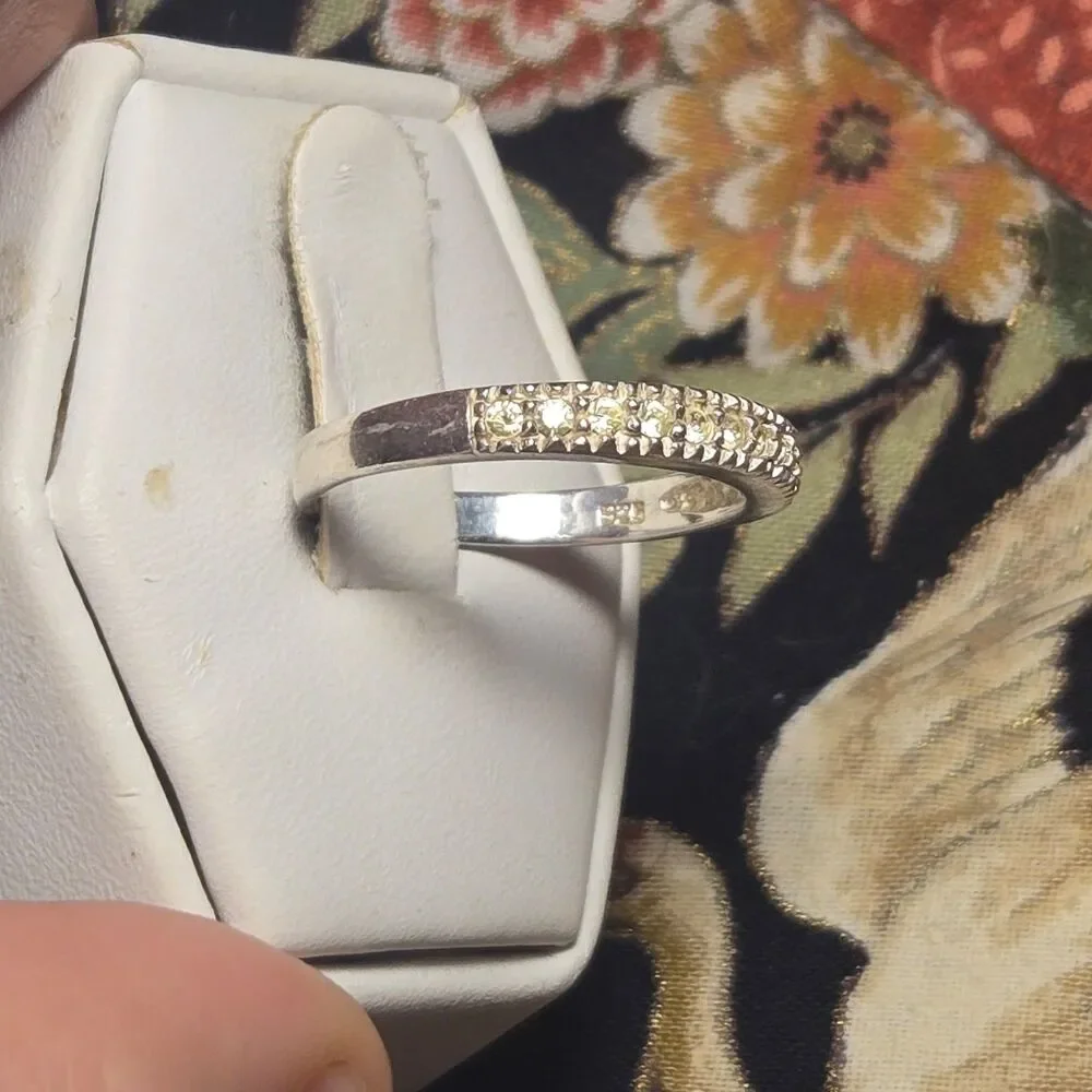 Vintage sterling silver ring sz 8